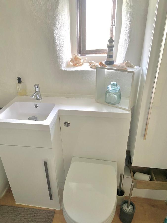 טרורו Idyllic Cornish Cottage, Superking Bed, Private Garden Dogs Welcome מראה חיצוני תמונה