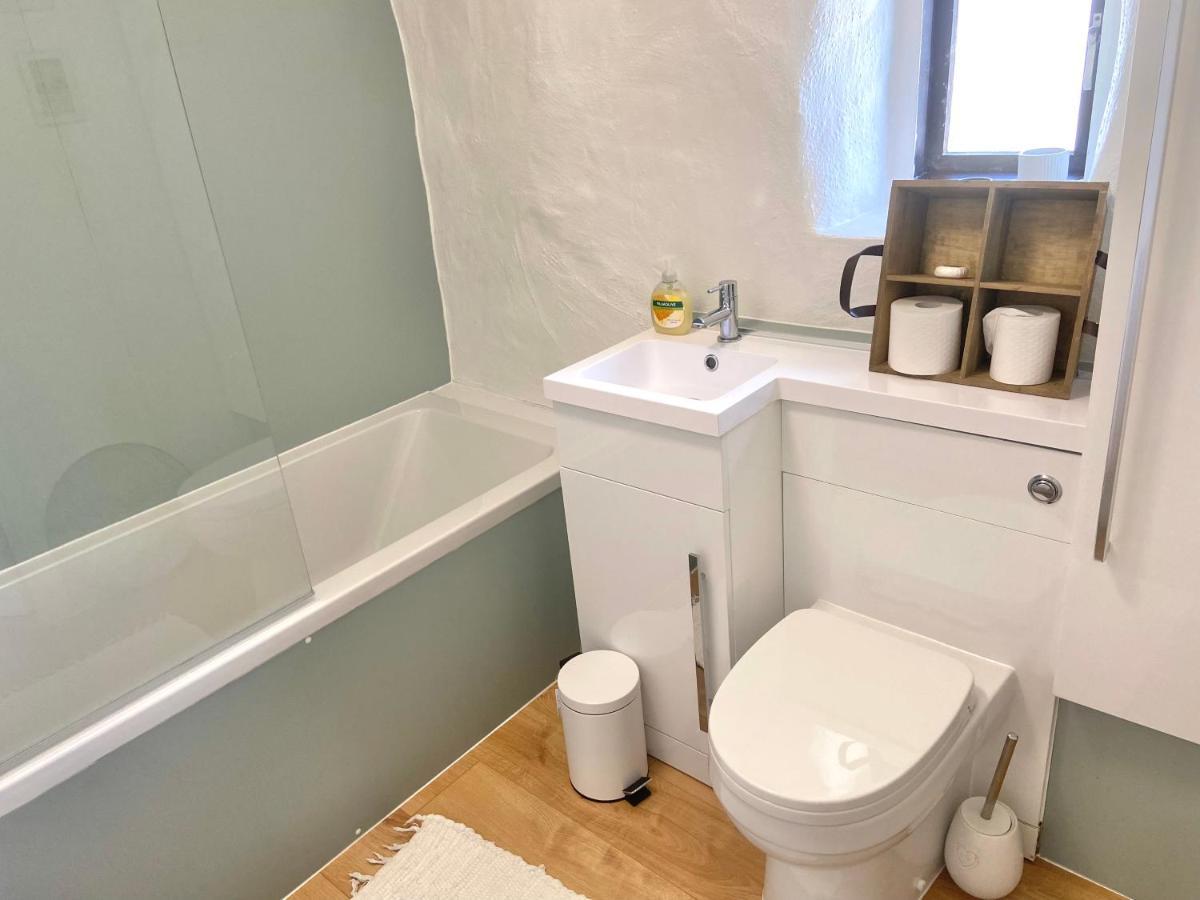 טרורו Idyllic Cornish Cottage, Superking Bed, Private Garden Dogs Welcome מראה חיצוני תמונה