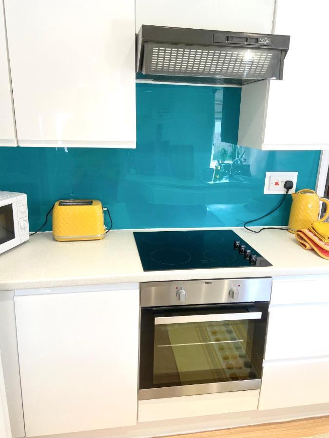 טרורו Idyllic Cornish Cottage, Superking Bed, Private Garden Dogs Welcome מראה חיצוני תמונה